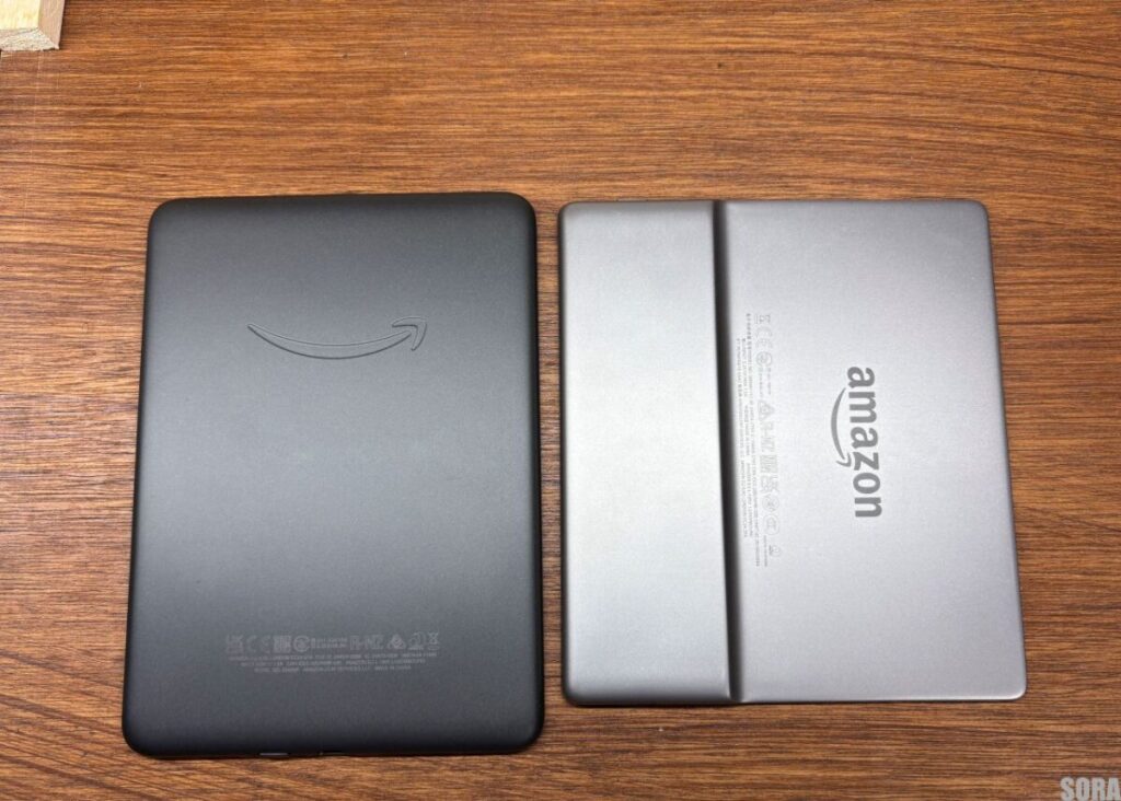 Kindle OasisとKindle Paperwhite の比較